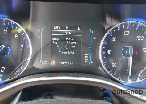 2017 Chrysler Pacifica Touring-L z USA, uszkodzony, nr VIN 2C4RC1BG0HR762552